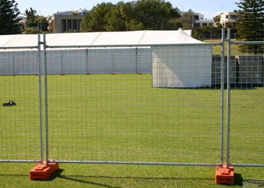 Steel Austrilia Portable Temporary Fencing 2.4x2.1 Meter Disesuaikan