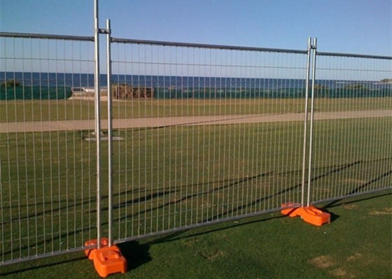 Galvanized Steel Temporary Mesh Anggar 2.4x 2.1 Meter Untuk Acara Olah Raga